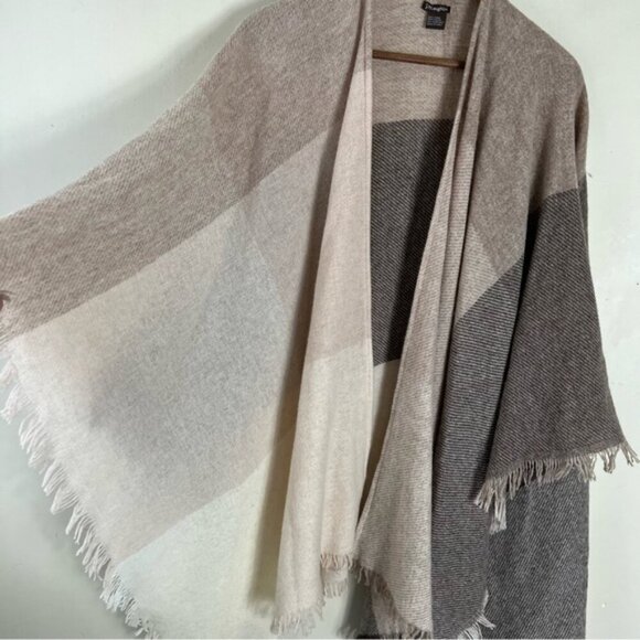 J.MCLAUGHLIN Rhon Poncho In Beige Neutral 100% Wool Cape Cardigan O/S Fringe - Picture 5 of 8